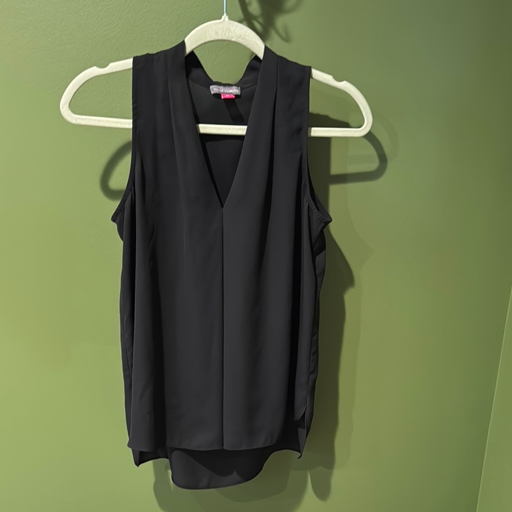 Vince Camuto Petite Elegant Black Sleeveless Top - Picture 1 of 3